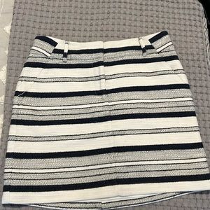 Loft skirt like brand new